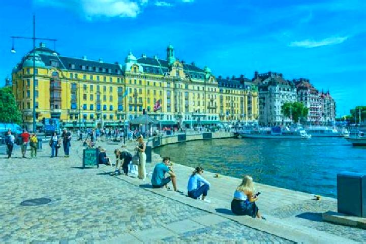 Sienna, 24 — Escort in Degerfors, Sweden