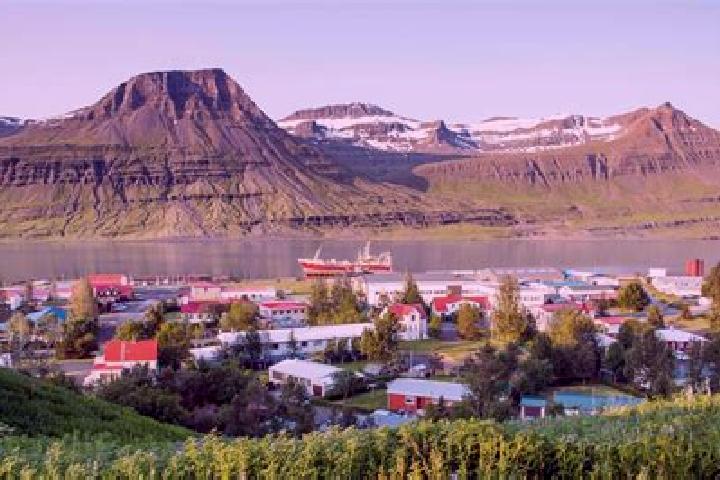 Sienna, 24 — Escort in Egilsstadir, Iceland