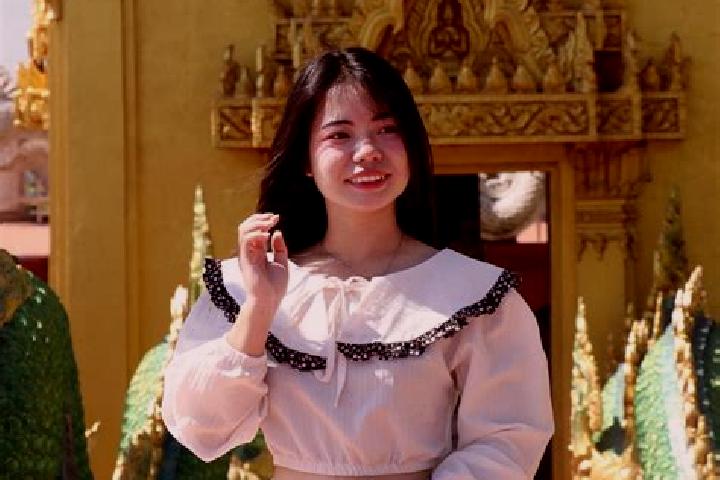 Sienna, 24 — Escort in Khok Si Suphan, Thailand