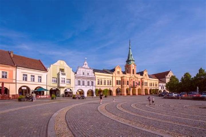 Sienna, 24 — Escort in Melnik, Czech Republic