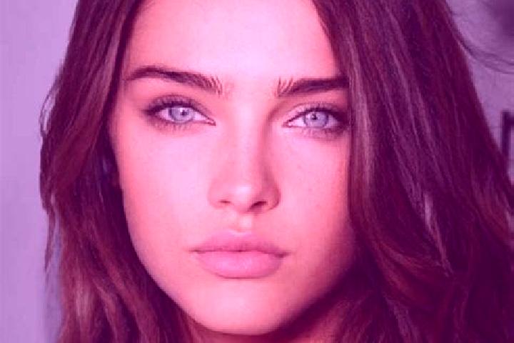 Sienna, 25, a brunette amber-eyed mixed companion based in Gallarate. Offering Striptease, Dinner Date, Duos. Available for incall and outcall, overnight boo...