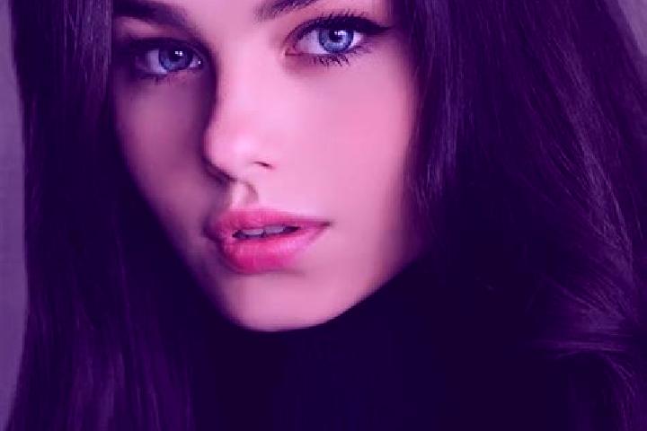 Sienna, 25, a brunette dark-eyed european companion based in Waidmannslust. Offering Tantra, Girlfriend Experience, Erotic Massage. Available for incall and ...