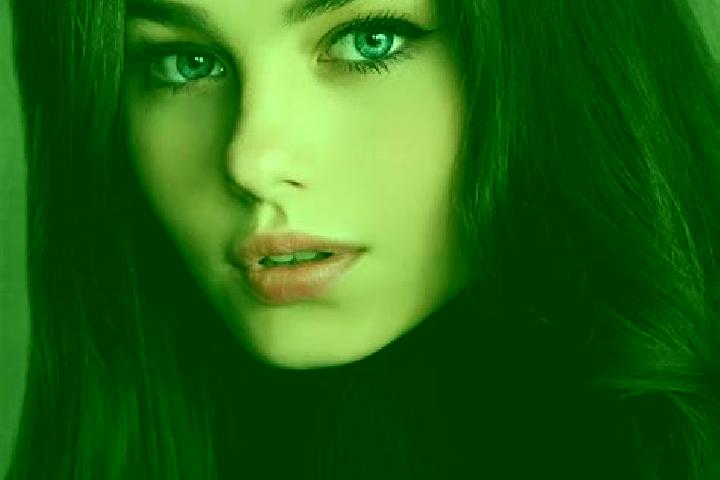 Sienna, 25, a brunette dark-eyed latina companion based in Aydinyurdu. Offering BDSM, Duos, Dinner Date. Available for incall and outcall, day and evening da...