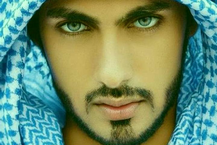 Sienna, 25, a red blue-eyed middle eastern companion based in Ruvo di Puglia. Offering Dinner Date, Massage, Duos, Tantra. Available for incall and outcall, ...