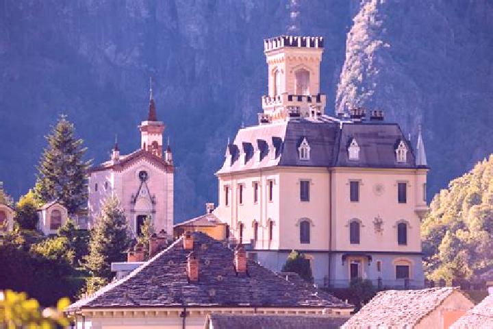 Sienna, 25 — Escort in Cervatto, Italy