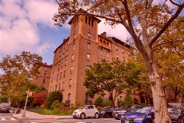 Sienna, 25 — Escort in Jackson Heights, United States