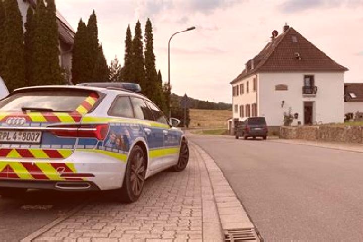 Sienna, 25 — Escort in Kinderbeuern, Germany