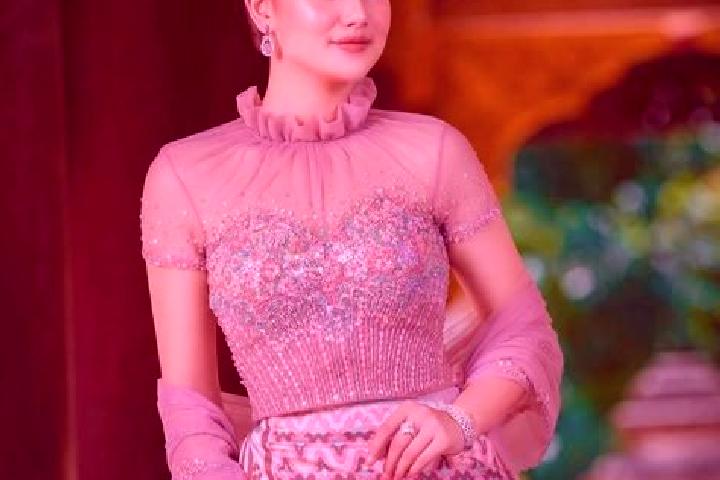Sienna, 25 — Escort in Ma Au, Myanmar