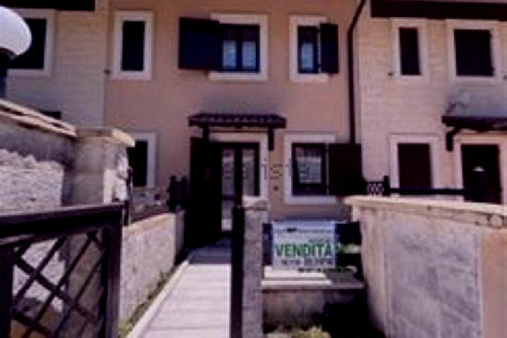 Sienna, 25 — Escort in Villa Raspa, Italy