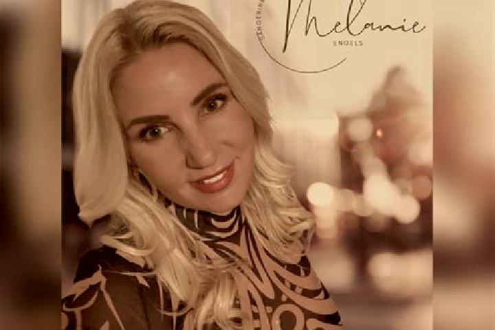 Sienna, 25 — Escort in Waltrop, Germany