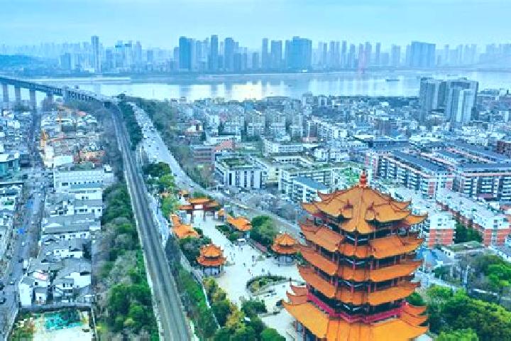 Sienna, 25 — Escort in Wen an, China