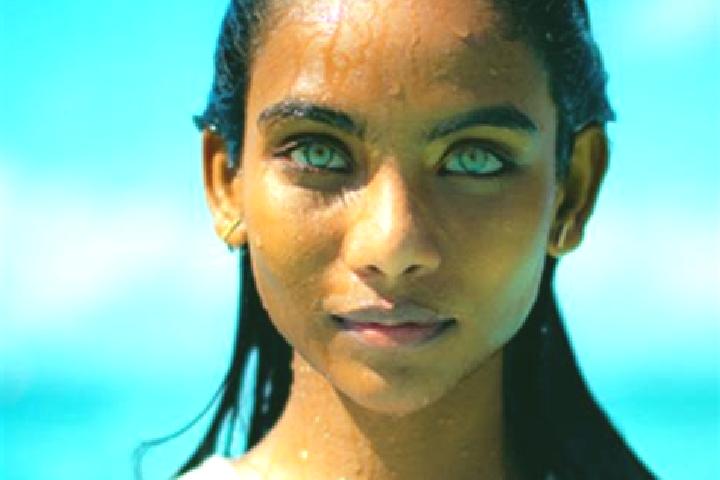 Sienna, 26, a auburn blue-eyed indian companion based in Muringur Vadakummuri. Offering 69, Massage, Dinner Date, Domination. Available for incall and outcal...