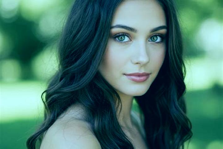 Sienna, 26, a brunette hazel-eyed caucasian companion based in Wierzchowo. Offering A-Level, Girlfriend Experience, 69, GFE. Available for incall and outcall...