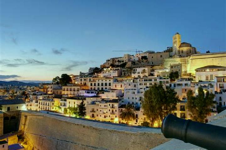 Sienna, 26 — Escort in Alcocero de Mola, Spain