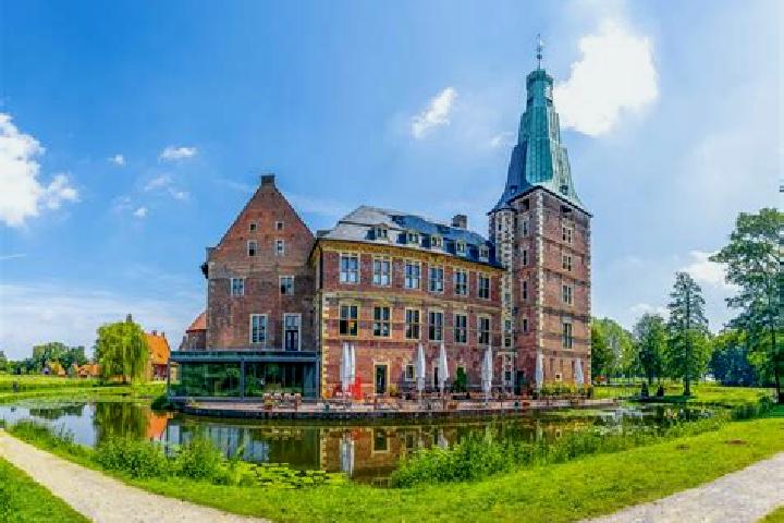 Sienna, 26 — Escort in Bergkamen, Germany