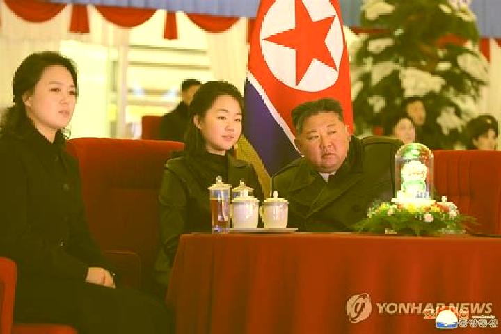 Sienna, 26 — Escort in Hau-ri, North Korea