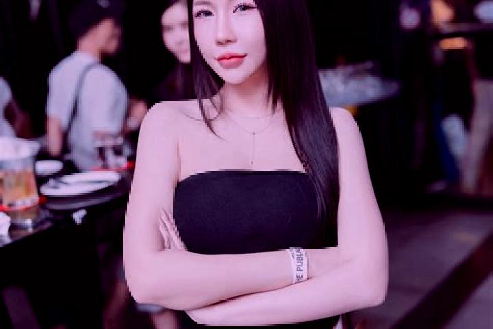 Sienna, 26 — Escort in Kutao, China