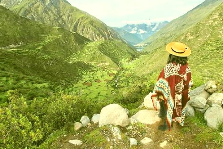 Sienna, 26 — Escort in Laraos, Peru