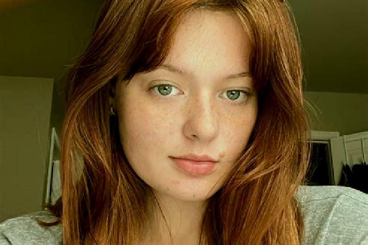 Sienna, 27, a auburn grey-eyed caucasian companion based in Poian. Offering Couples, Travel Companion, CIM, Fetish. Available for incall and outcall, overnig...