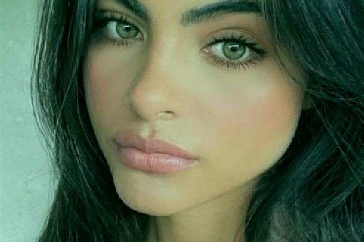 Sienna, 27, a auburn hazel-eyed caucasian companion based in Las Varas (Estacion Babicora). Offering CIM, Couples, BDSM, Roleplay. Available for incall and o...