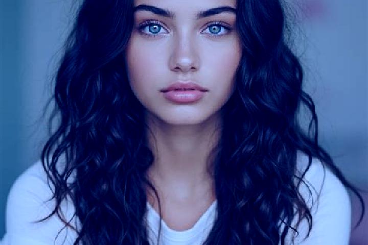 Sienna, 27, a brunette amber-eyed mediterranean companion based in Ialoveni. Offering Overnight, Party Girl, Massage, GFE, Travel Companion. Available for in...