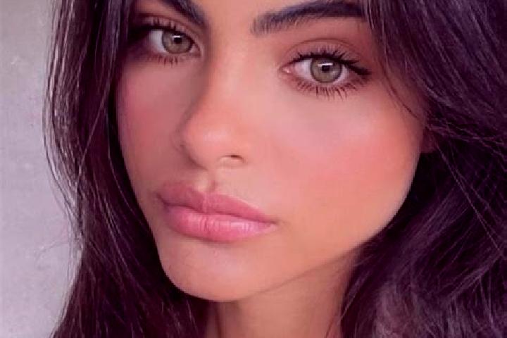 Sienna, 27, a brunette grey-eyed indian companion based in Ludham. Offering Duos, BDSM, Prostate Massage, CIM. Available for incall and outcall, day and even...