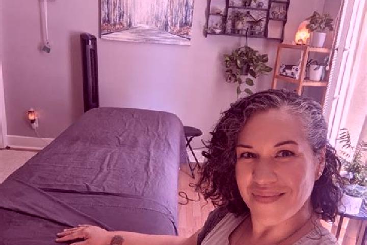 Sienna, 27, a dark blonde dark-eyed caribbean companion based in Ednor Gardens-Lakeside. Offering Travel Companion, Massage, CIM. Available for incall and ou...