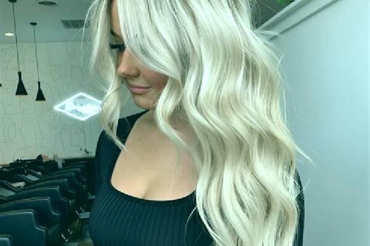 Sienna, 27, a platinum blonde amber-eyed ebony companion based in Sint-Oedenrode. Offering CIM, Party Girl, Girlfriend Experience, Couples, Erotic Massage. A...
