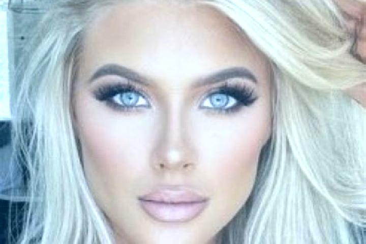 Sienna, 27, a platinum blonde green-eyed middle eastern companion based in San Bartolome. Offering Domination, Fetish, Prostate Massage, A-Level. Available f...