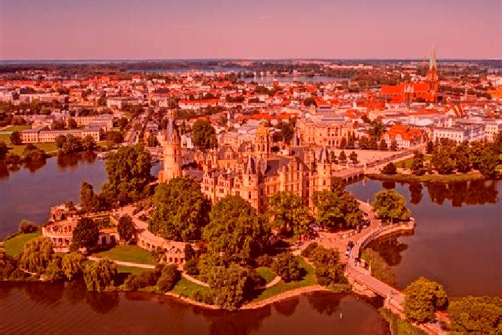 Sienna, 27 — Escort in Birkenwerder, Germany