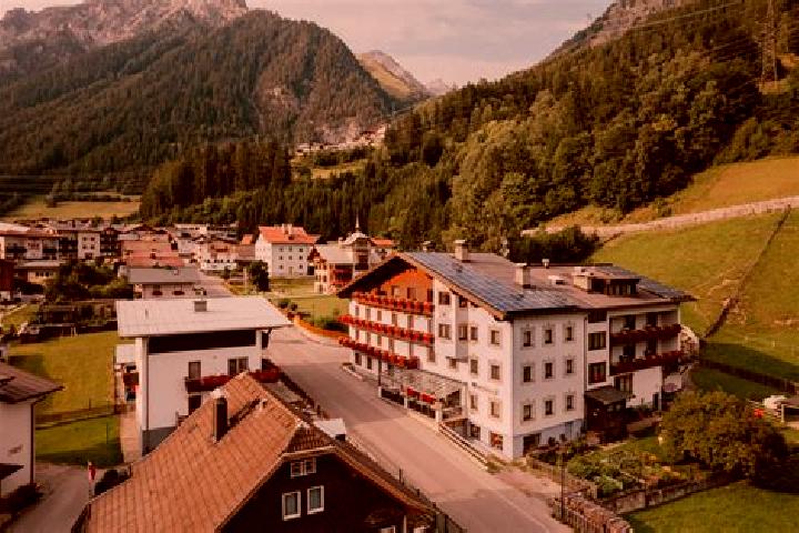 Sienna, 27 — Escort in Flirsch, Austria