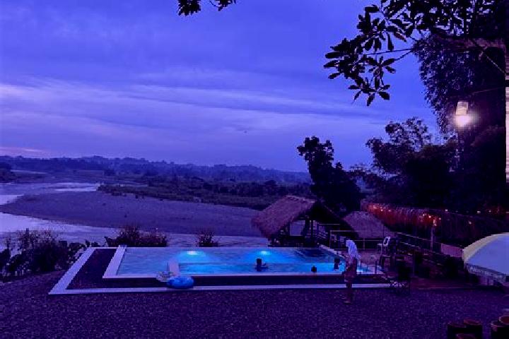Sienna, 27 — Escort in Maribong, Philippines