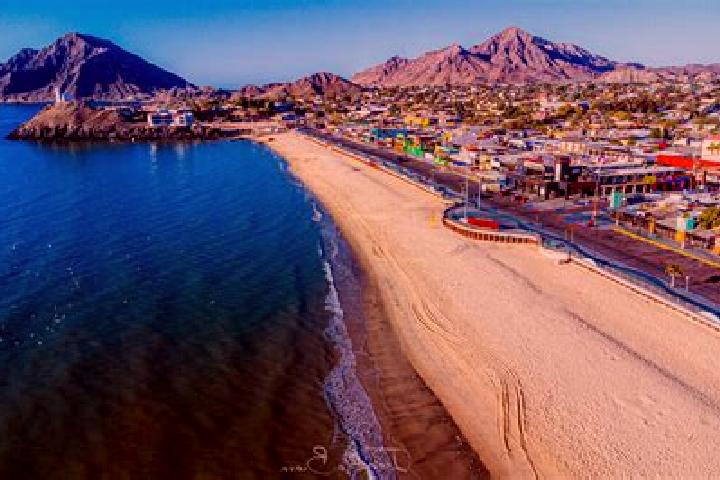 Sienna, 27 — Escort in Mesa de los Alzati (Mesa de San Felipe), Mexico