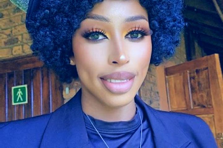 Sienna, 27 — Escort in Nkayi, Congo