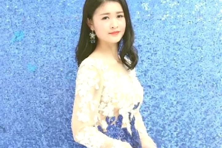 Sienna, 27 — Escort in Qiaoting, China
