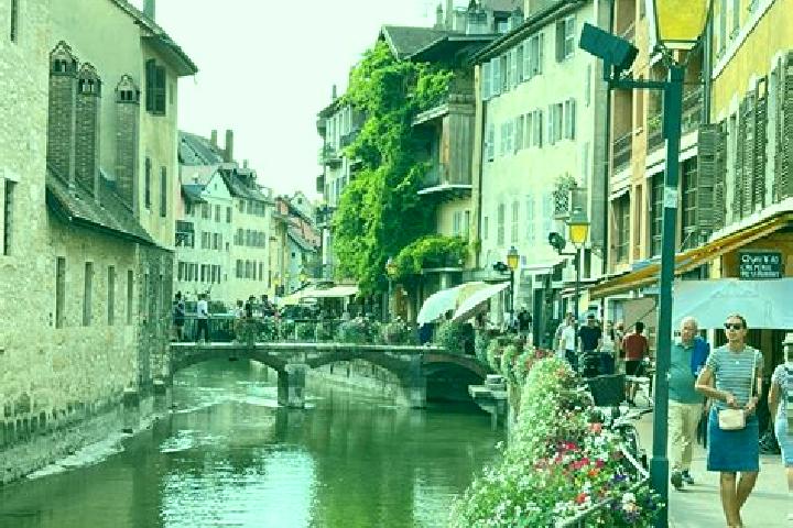 Sienna, 27 — Escort in Seilh, France