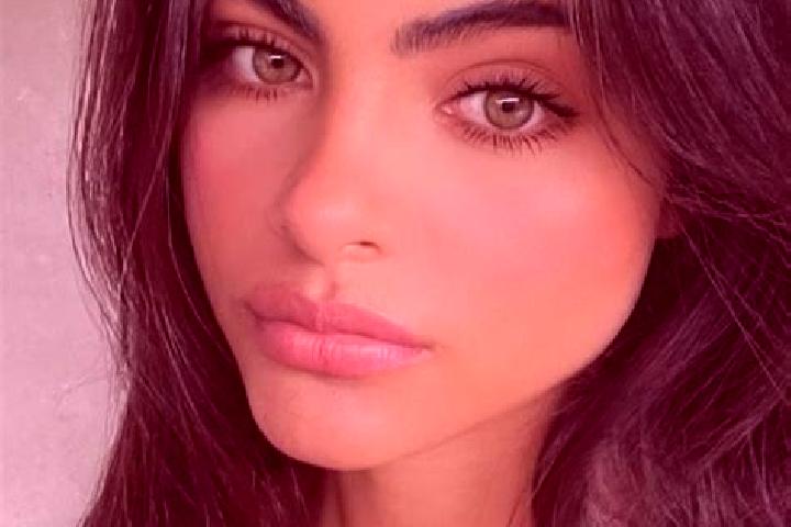 Sienna, 28, a black green-eyed indian companion based in Gwynneville. Offering Deep French Kissing, OWO, CIM. Available for incall and outcall, overnight boo...