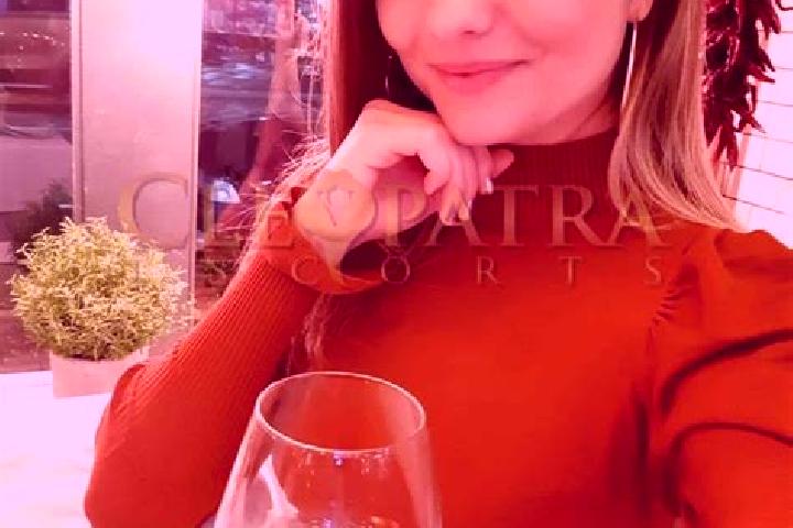 Sienna, 28, a blonde dark-eyed indian companion based in Wayne. Offering Tantra, Striptease, Dinner Date, OWO, CIM. Available for incall and outcall, overnig...