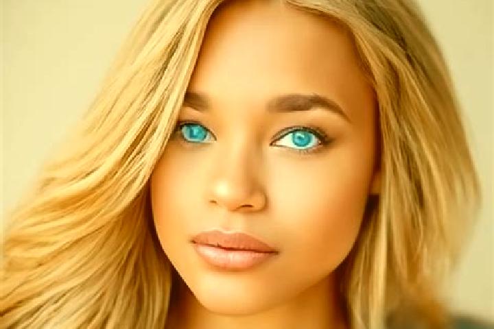 Sienna, 28, a dark blonde blue-eyed latina companion based in Arevashat. Offering A-Level, Couples, Striptease, Deep French Kissing. Available for incall and...
