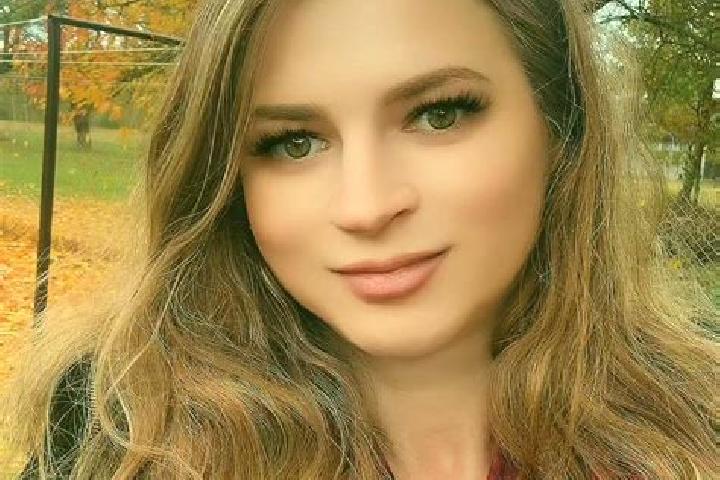 Sienna, 28 — Escort in Gowarczow, Poland