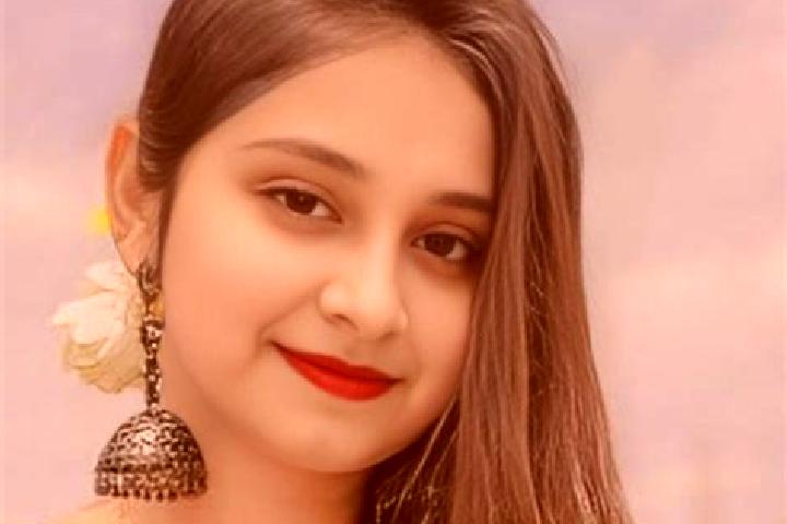 Sienna, 28 — Escort in Kandi, India