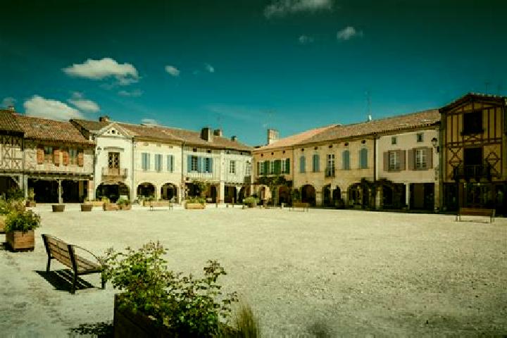 Sienna, 28 — Escort in Labastide-d Armagnac, France