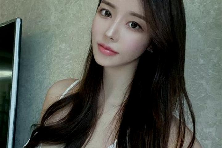 Sienna, 28 — Escort in Wangkui, China