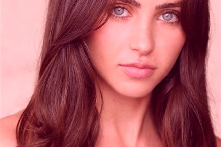Sienna, 29, a brunette brown-eyed mediterranean companion based in Bellfield. Offering Erotic Massage, Dinner Date, 69, Duos, Couples. Available for incall a...