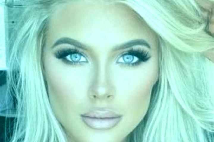 Sienna, 29, a platinum blonde amber-eyed caribbean companion based in Getang. Offering Massage, CIM, Fetish. Available for incall and outcall, overnight book...