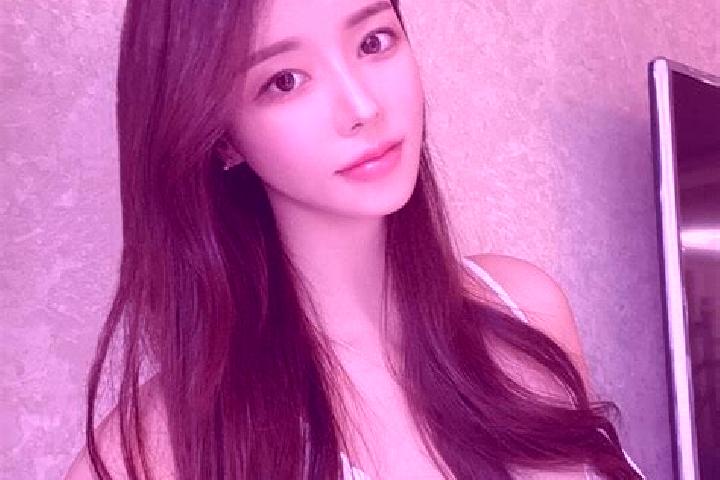 Sienna, 29 — Escort in Kequ, China
