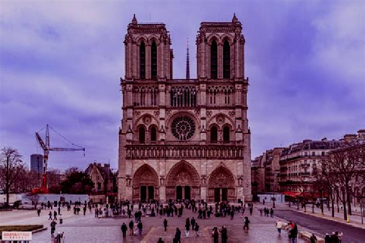 Sienna, 29 — Escort in Le Puy-Notre-Dame, France
