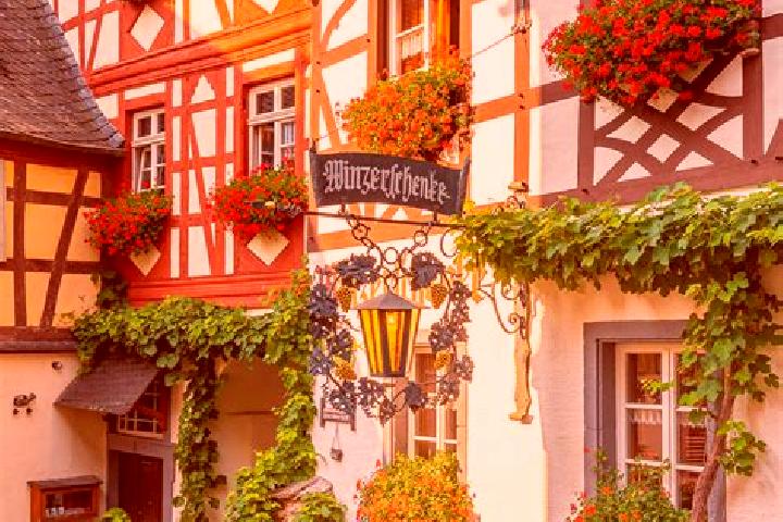 Sienna, 29 — Escort in Muxerath, Germany