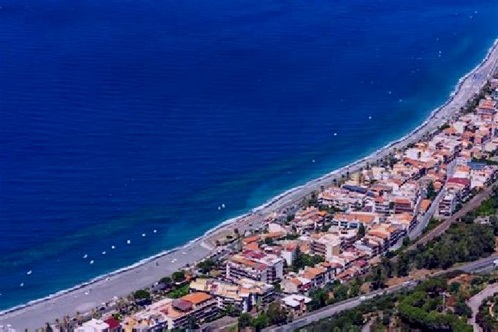 Sienna, 29 — Escort in Santa Teresa di Riva, Italy