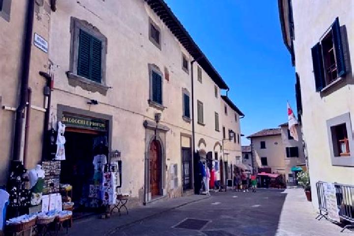 Sienna, 29 — Escort in Strada in Chianti, Italy